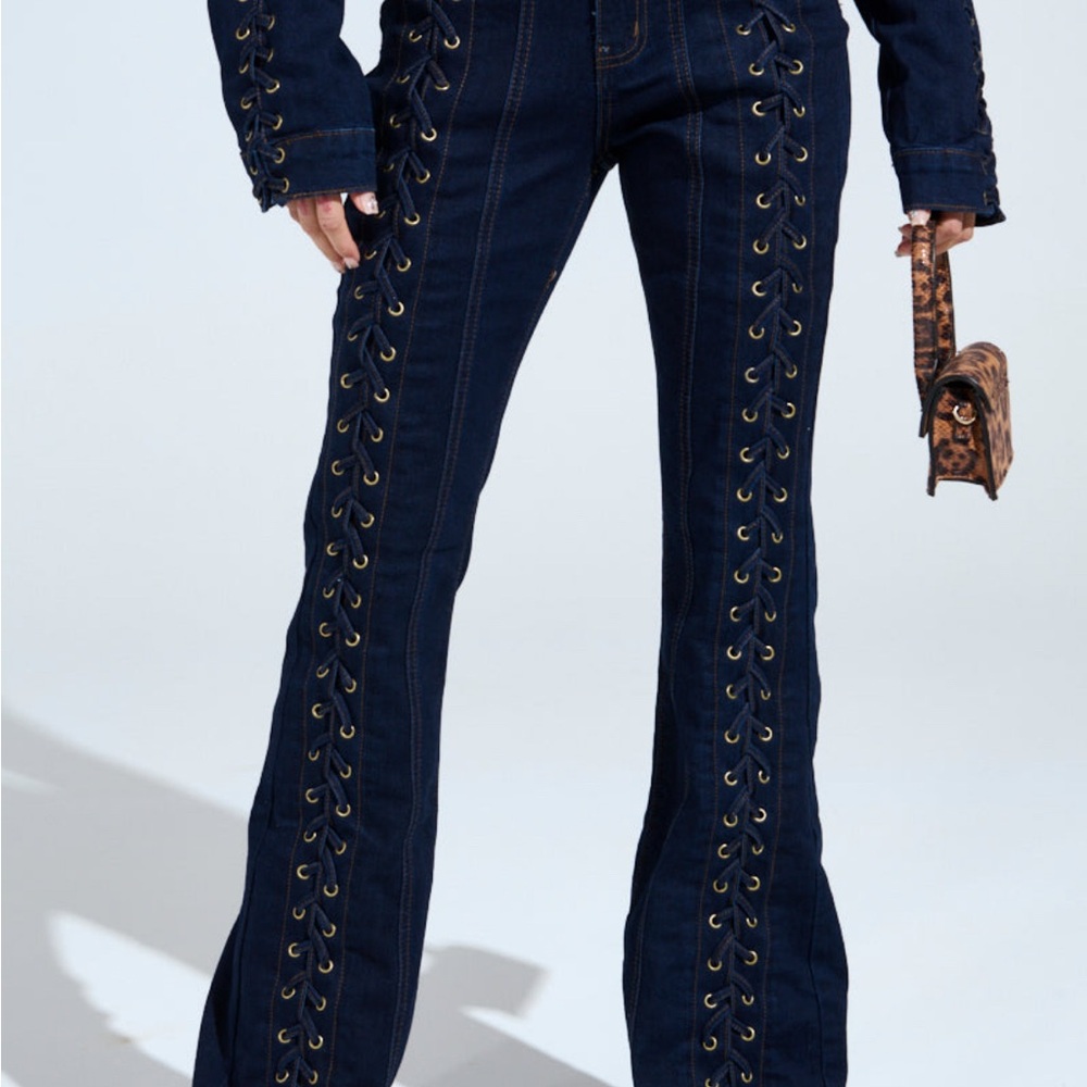 🔥 AKIRA That’s On Me Navy Eyelet Denim Jean Set - Picture 3 of 10